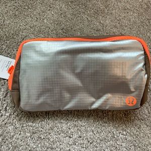 Lululemon Everywhere Belt